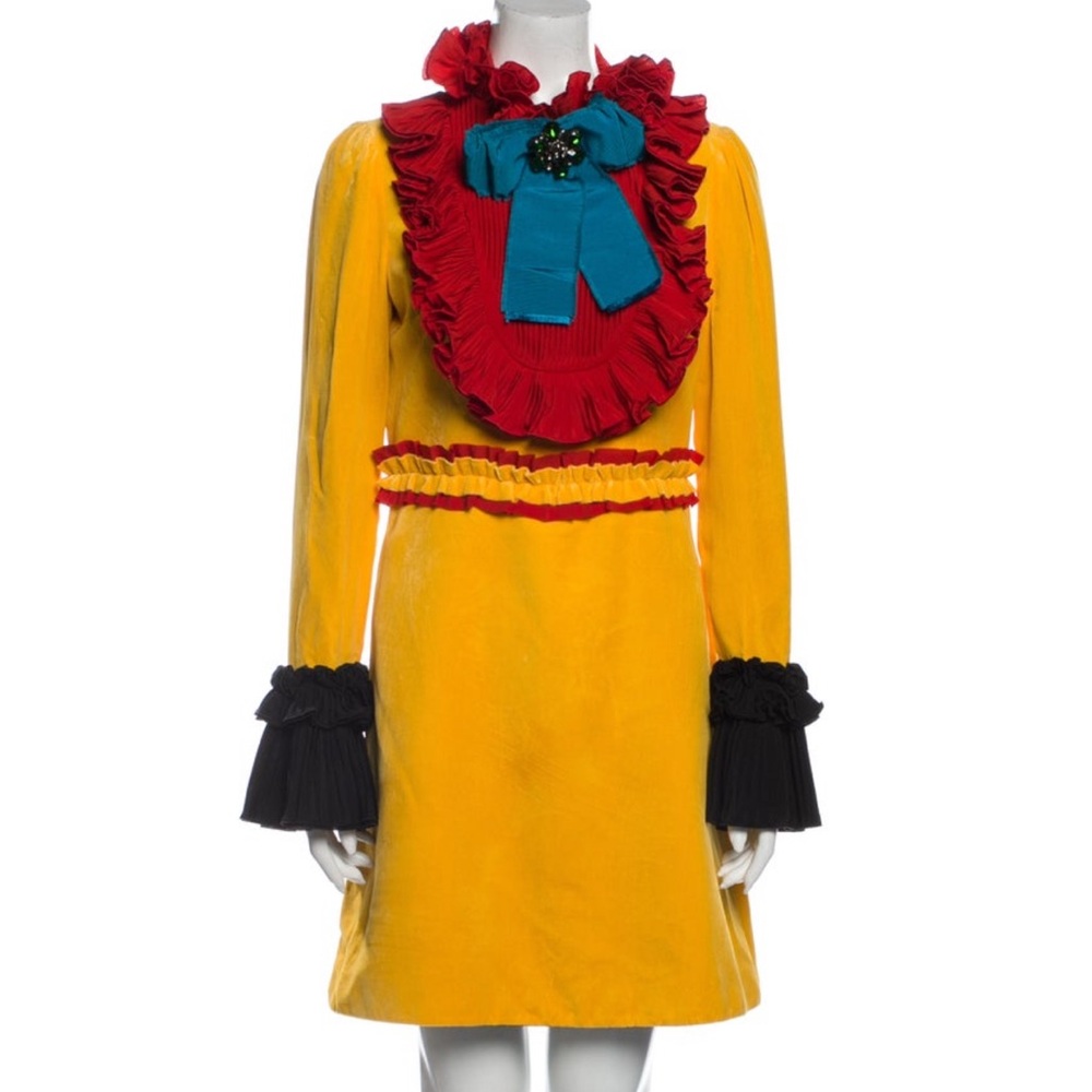 Gucci Runway Dress Size 6 Red Ruffles, Blue Brooch